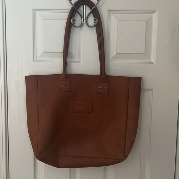 Parker Clay Tote - Picture 2 of 5